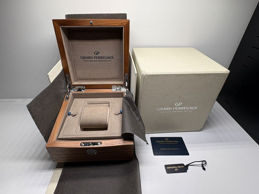 Girard Perregaux 1966 49555-11-431-BB60 Image 5